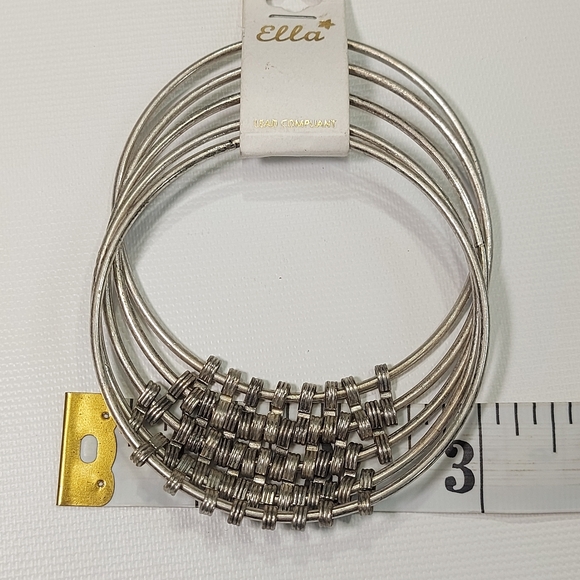 NWT Ella Linked Bangles Silver Tone Bracelet - Picture 4 of 4